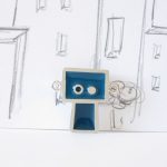 Gentil robot bleu, sterling silver and resin pendant, no.357b